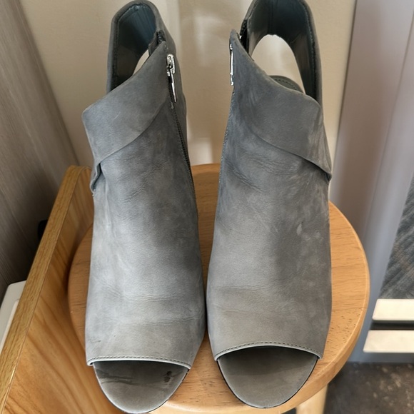 Vince camuto heels 11 - Picture 7 of 9